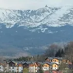 Modern Z Ogrodem Apartmán *